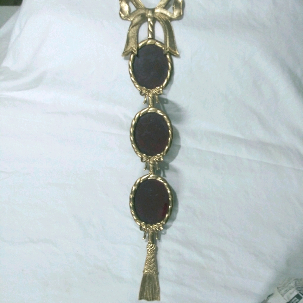 Hanging Picture Frame